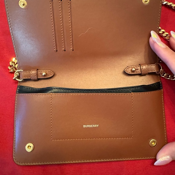 Burberry Logo Women's PVC
Leather Chain/Shoulder Wallet Brown,Multi... BF570741 - Picture 4 of 9